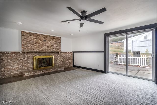 300 Beechwood Boulevard, Wintersville, OH 43953