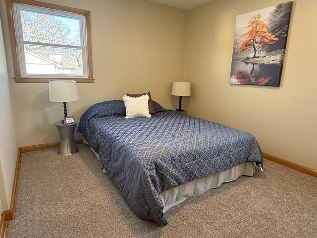 2730 E Armour AVENUE, Saint Francis, WI 53235