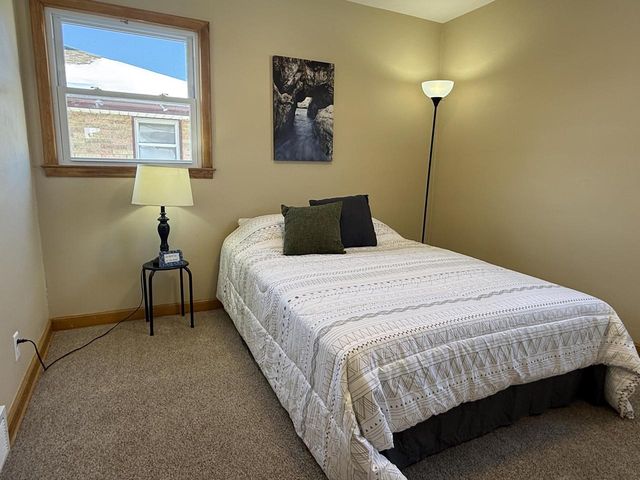 2730 E Armour AVENUE, Saint Francis, WI 53235