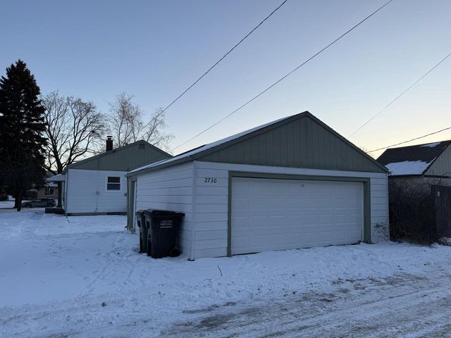 2730 E Armour AVENUE, Saint Francis, WI 53235