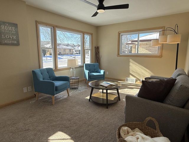 2730 E Armour AVENUE, Saint Francis, WI 53235