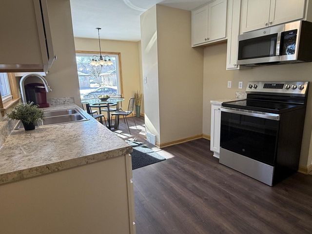 2730 E Armour AVENUE, Saint Francis, WI 53235