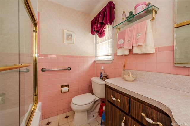 251 Smith Street, Freeport, NY 11520