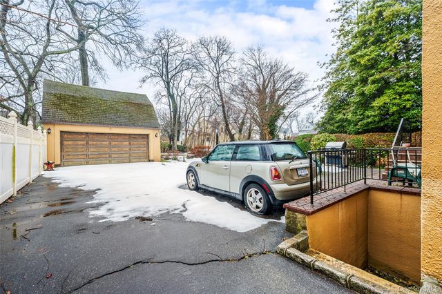 251 Smith Street, Freeport, NY 11520