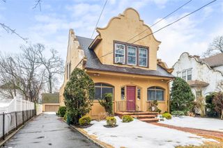 251 Smith Street, Freeport, NY 11520