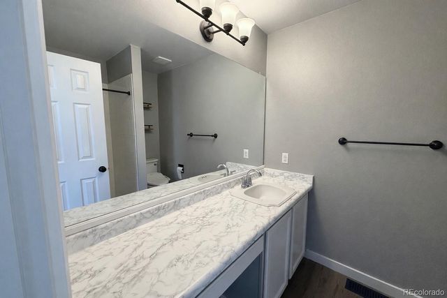 5559 S Killarney Street, Centennial, CO 80015