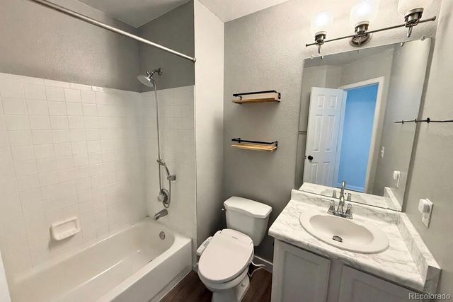 5559 S Killarney Street, Centennial, CO 80015