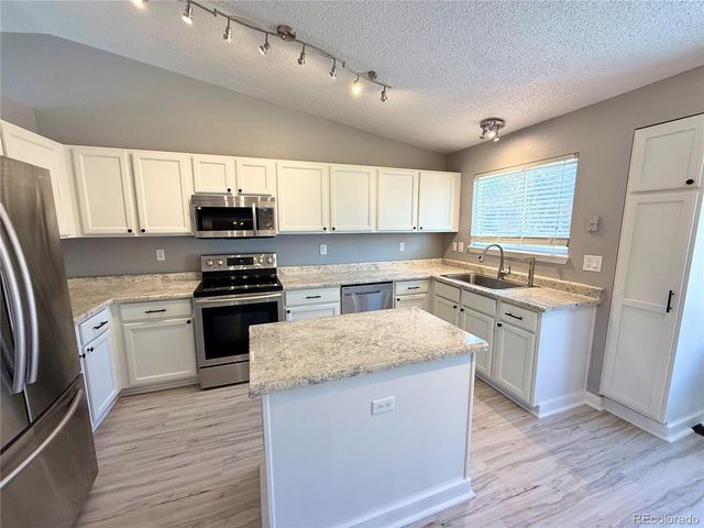 5559 S Killarney Street, Centennial, CO 80015