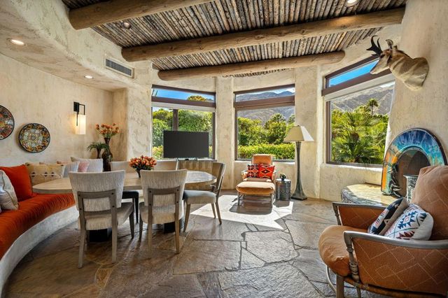 475 S Via Las Palmas, Palm Springs, CA 92262