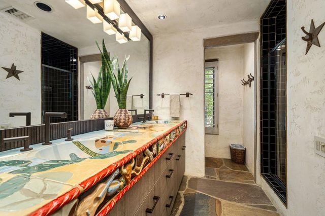 475 S Via Las Palmas, Palm Springs, CA 92262