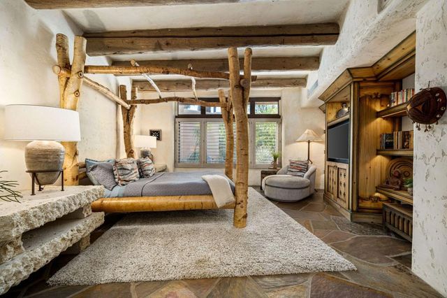 475 S Via Las Palmas, Palm Springs, CA 92262