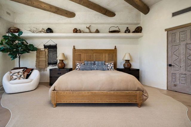 475 S Via Las Palmas, Palm Springs, CA 92262