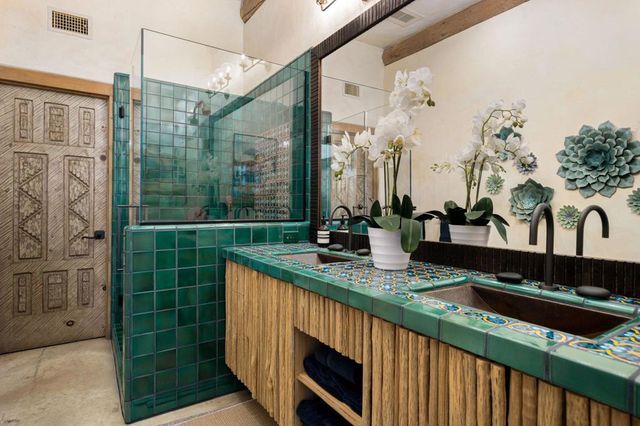 475 S Via Las Palmas, Palm Springs, CA 92262