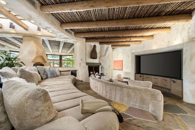 475 S Via Las Palmas, Palm Springs, CA 92262