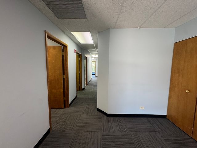 34 N ISLAND Avenue G, Batavia, IL 60510