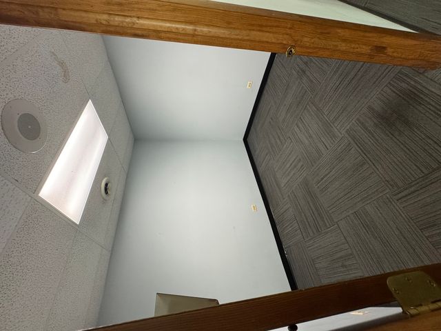 34 N ISLAND Avenue G, Batavia, IL 60510