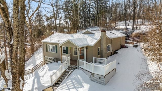 16 High St, Blairstown Twp., NJ 07825