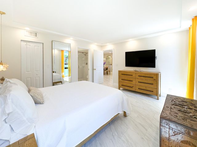 4800 Bayview Drive 303, Fort Lauderdale, FL 33308