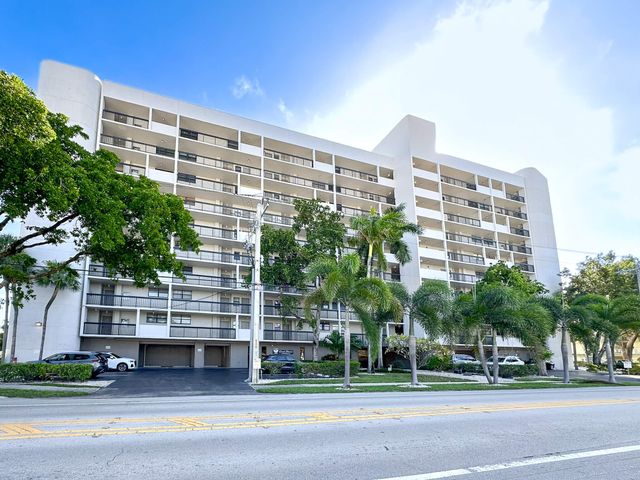 4800 Bayview Drive 303, Fort Lauderdale, FL 33308