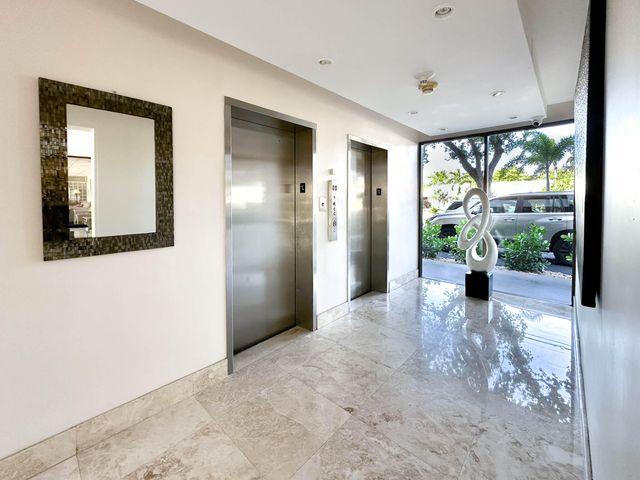 4800 Bayview Drive 303, Fort Lauderdale, FL 33308