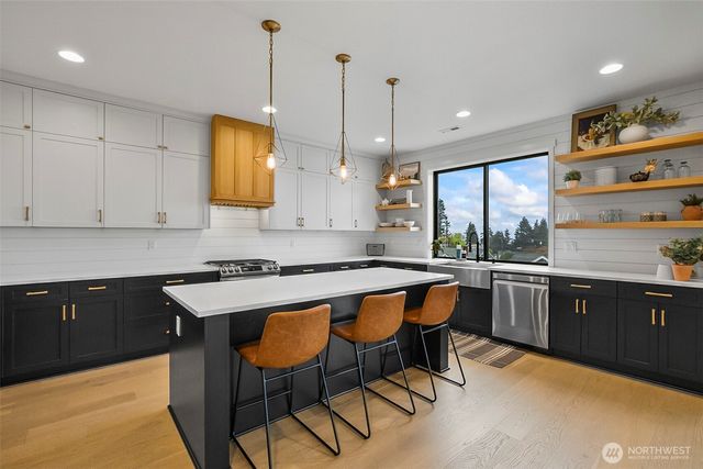 914 6th Street, Mukilteo, WA 98275