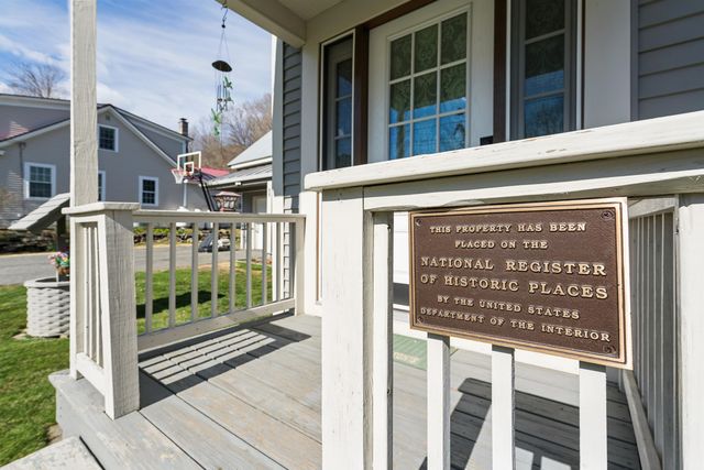 88 Happy Valley Road, Woodstock, VT 05091