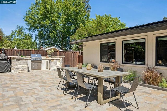 2837 Litina Ct, Alamo, CA 94507