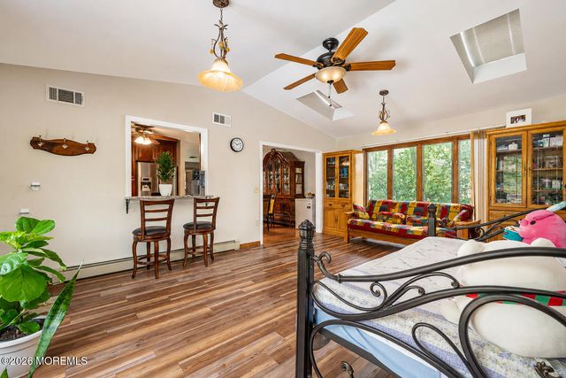 11 Ash Street, Eatontown, NJ 07724