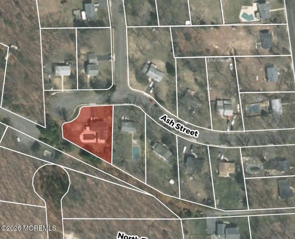 11 Ash Street, Eatontown, NJ 07724