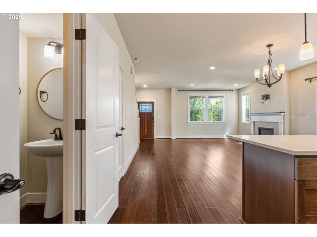 28857 Sw GENEVA Loop, Wilsonville, OR 97070