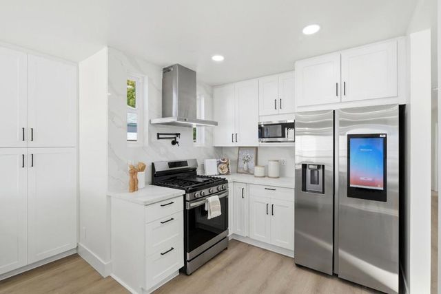 16972 Rolando Avenue, Castro Valley, CA 94546