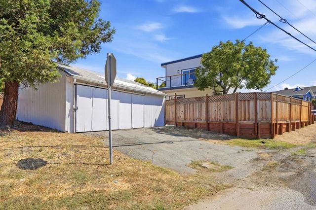 16972 Rolando Avenue, Castro Valley, CA 94546
