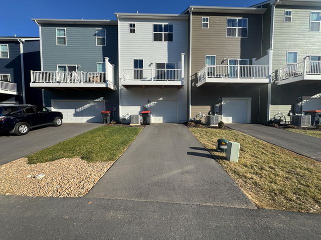 183 Broad ST, Daleville, VA 24083