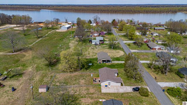 550 Blankenship Rd, Ledbetter, KY 42058