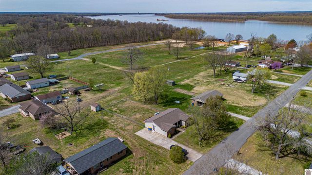 550 Blankenship Rd, Ledbetter, KY 42058