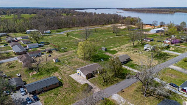 550 Blankenship Rd, Ledbetter, KY 42058