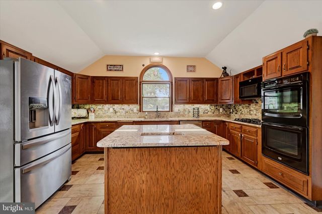 1906 SUFFOLK RD, Finksburg, MD 21048