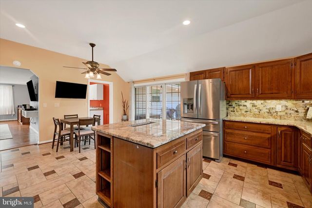 1906 SUFFOLK RD, Finksburg, MD 21048