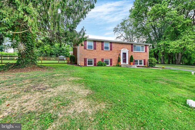 1906 SUFFOLK RD, Finksburg, MD 21048