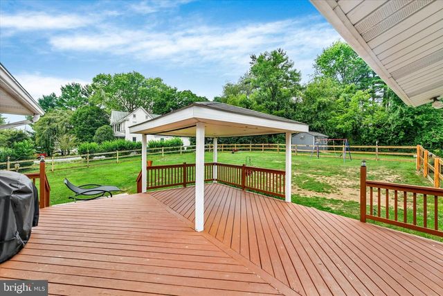 1906 SUFFOLK RD, Finksburg, MD 21048