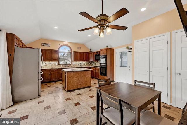 1906 SUFFOLK RD, Finksburg, MD 21048