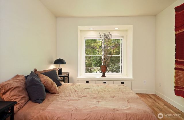 1037 Highview Street, Langley, WA 98260