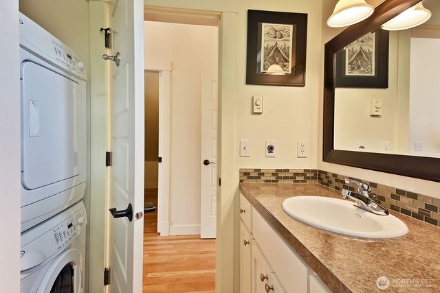 1037 Highview Street, Langley, WA 98260