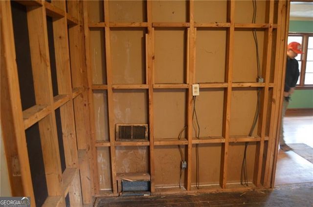 3570 Lee Street SE, Smyrna, GA 30080