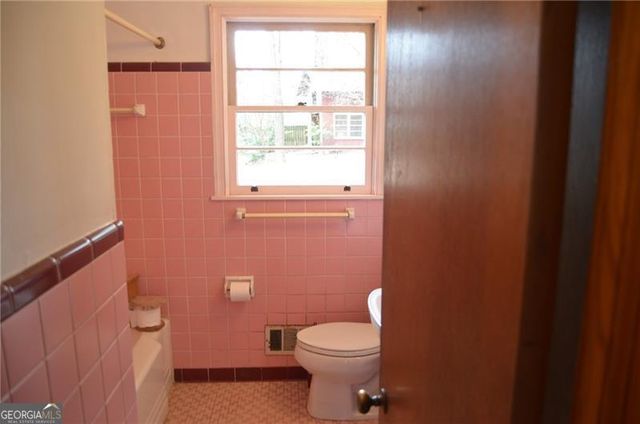 3570 Lee Street SE, Smyrna, GA 30080