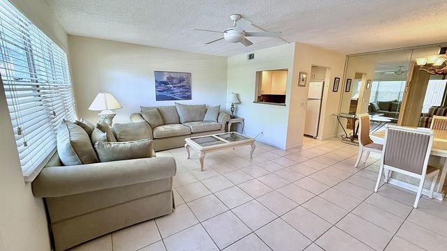 2009 Berkshire A, Deerfield Beach, FL 33442