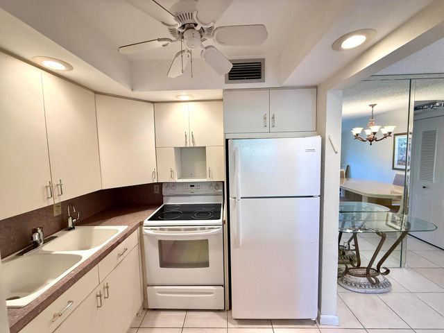 2009 Berkshire A, Deerfield Beach, FL 33442