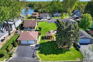 25050 W Forest Drive, Lake Villa, IL 60046