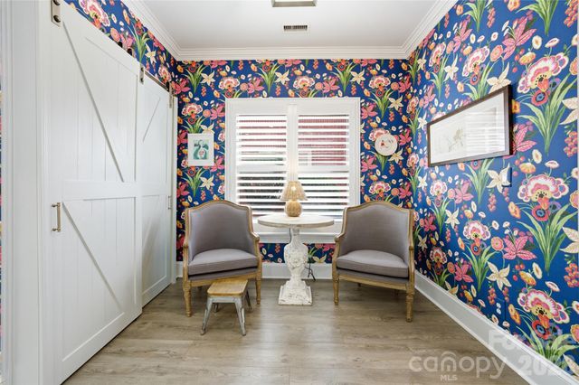 4118 Sharon Commons Lane, Charlotte, NC 28210