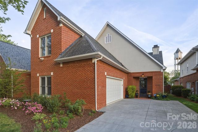 4118 Sharon Commons Lane, Charlotte, NC 28210